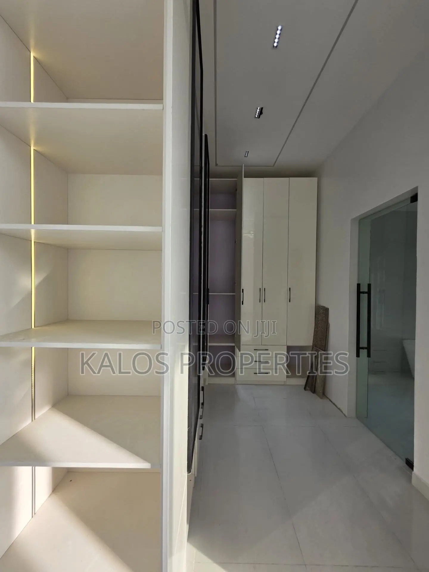 4 Bedroom Detached Duplex for Sale