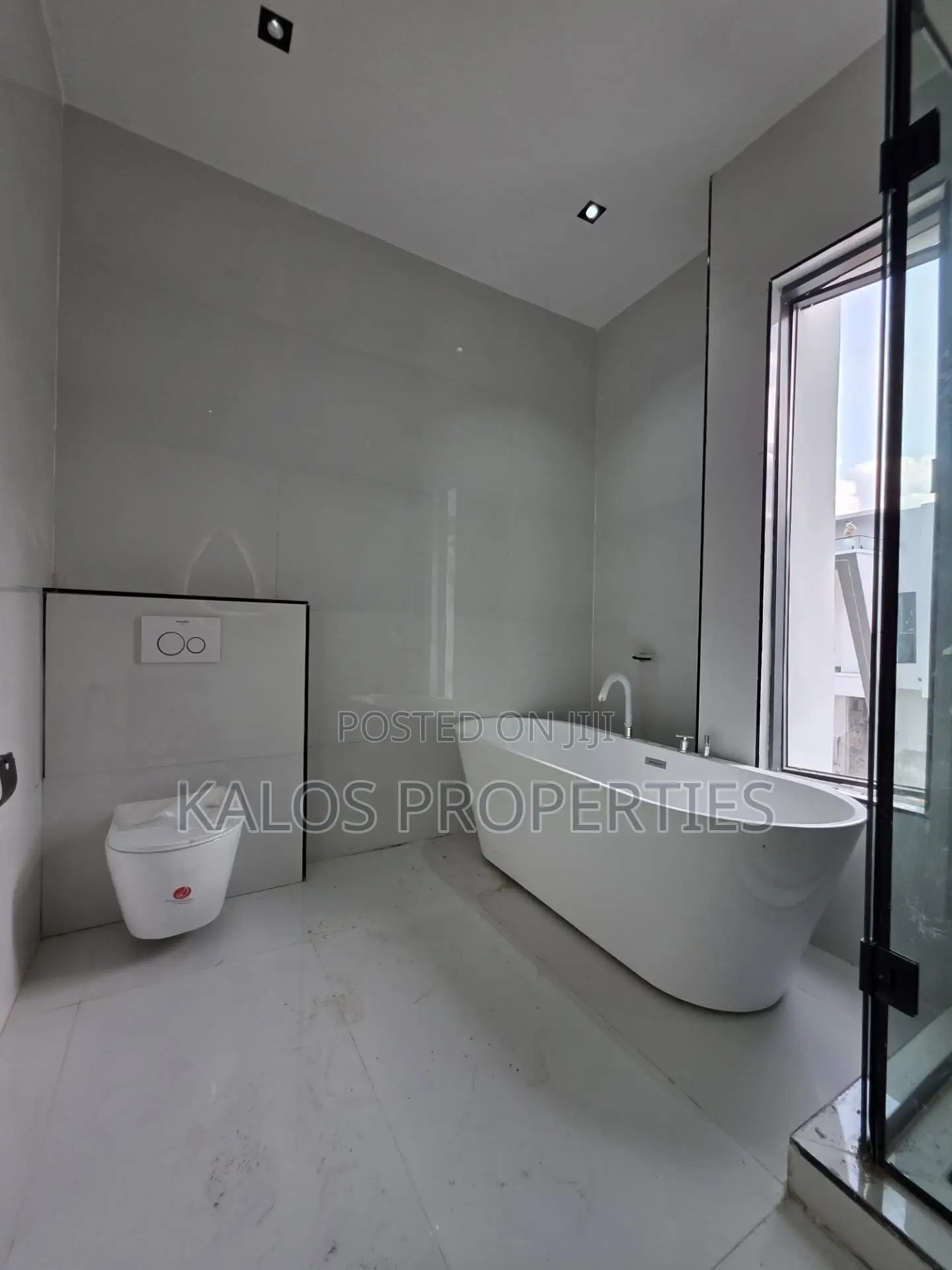 4 Bedroom Detached Duplex for Sale
