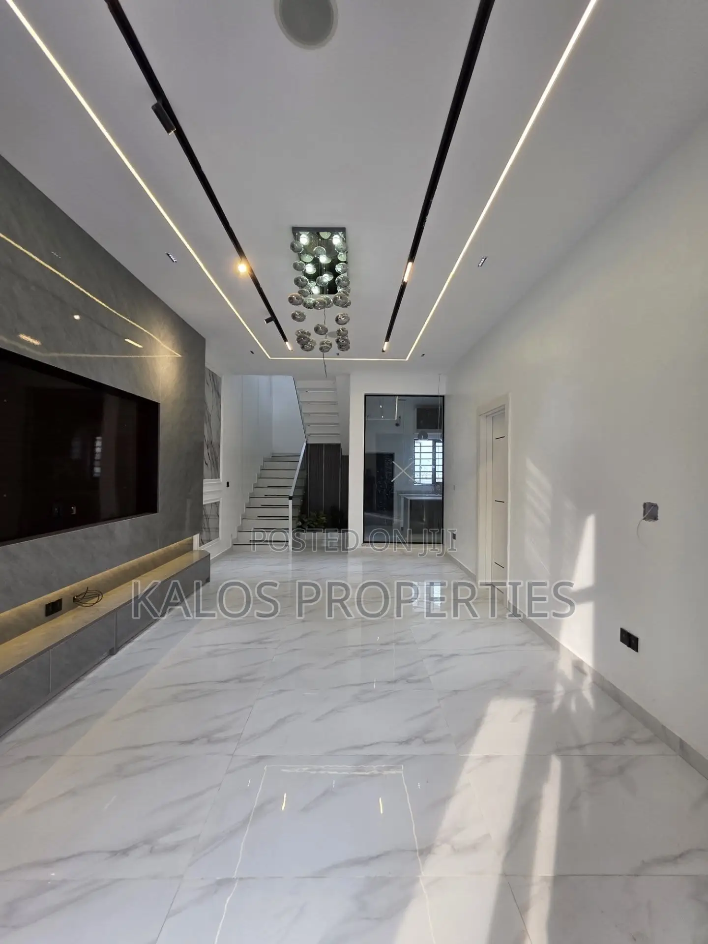4 Bedroom Detached Duplex for Sale
