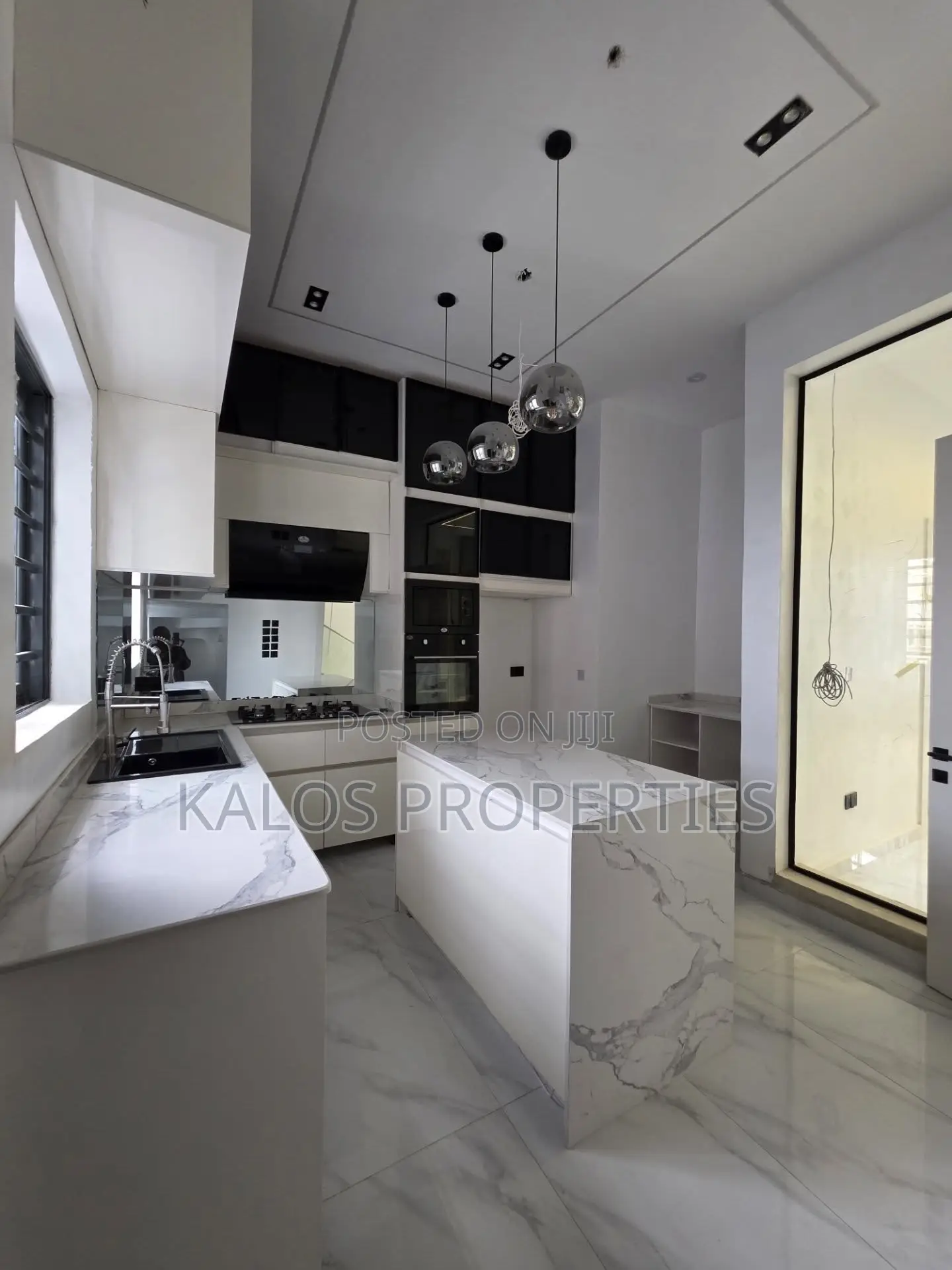 4 Bedroom Detached Duplex for Sale
