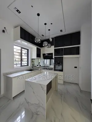4 Bedroom Detached Duplex for Sale