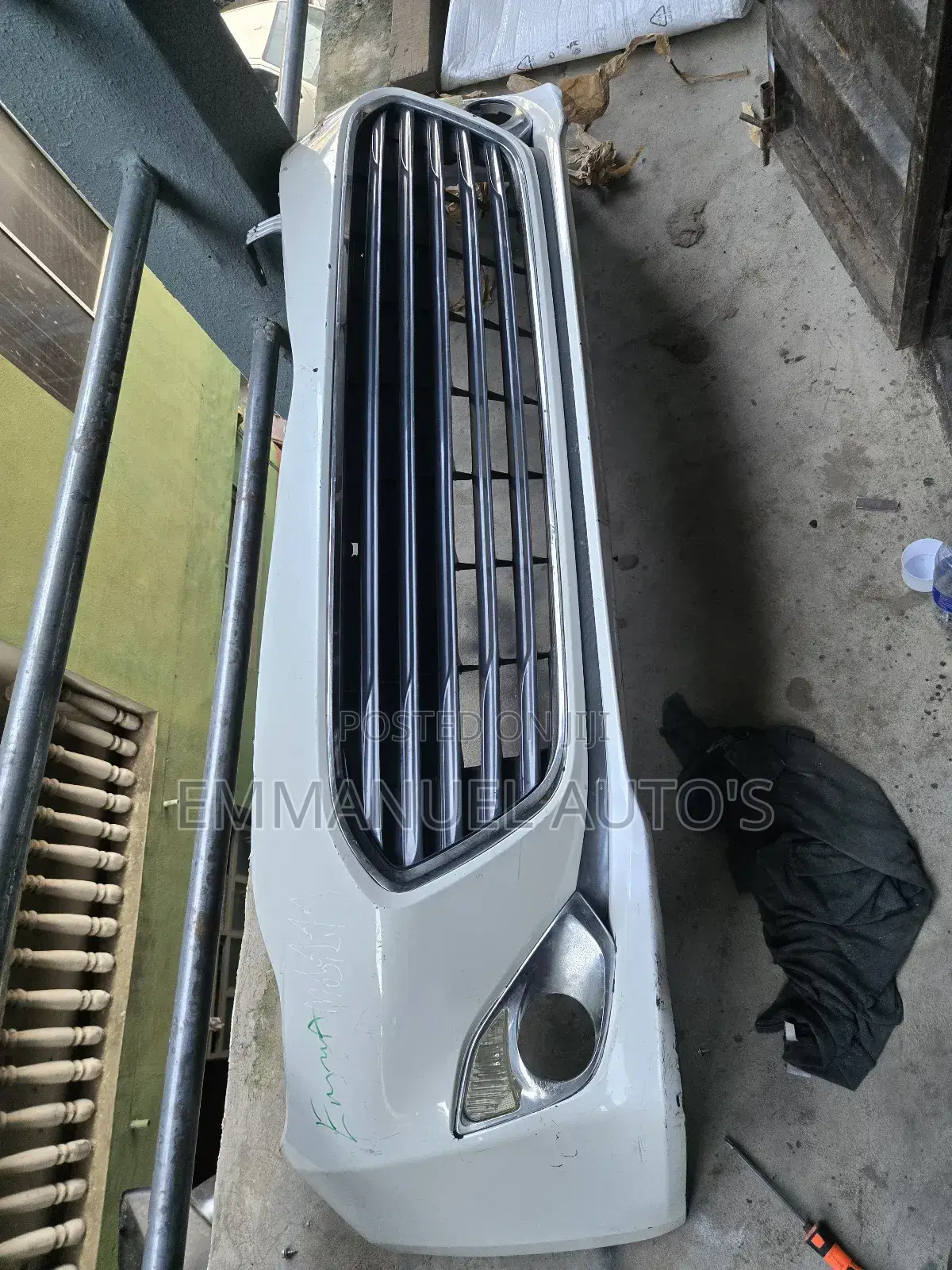 Avalon 2015 Bumper