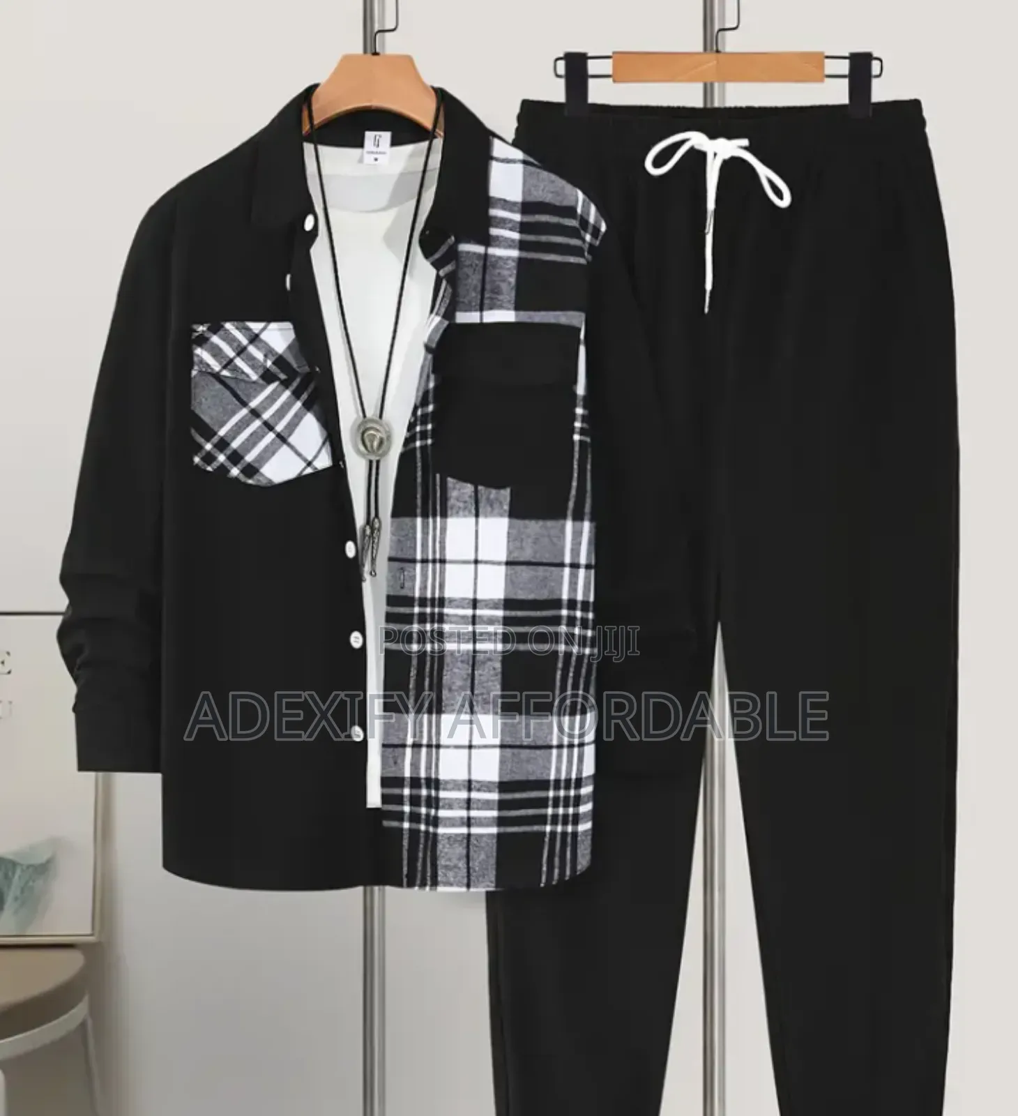 Checkers Two Pieces Wears