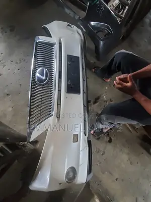 Hybrid Bumper Rx350 2010
