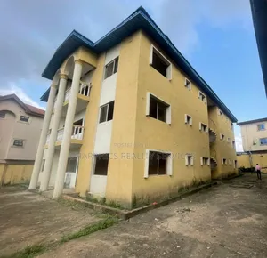 3bdrm Block of Flats in Ajao Estate for rent