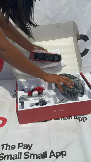 Pay Small Small Focusrite Scarlett 2i2 On Cdcare.App