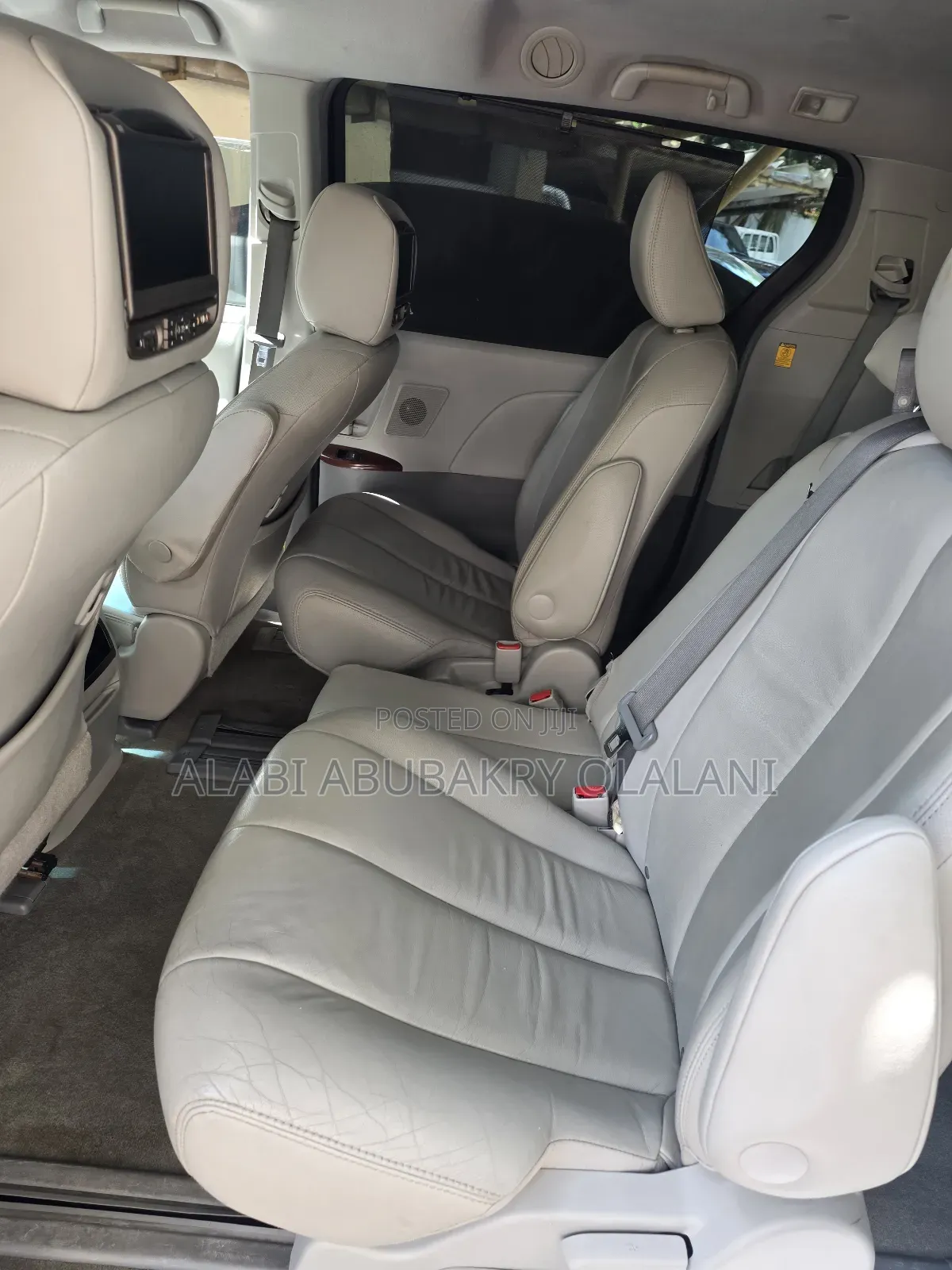 Toyota Sienna 2012 Black