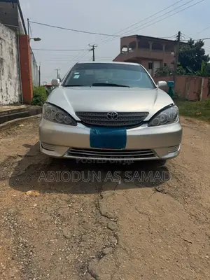 Toyota Camry 2004 Silver