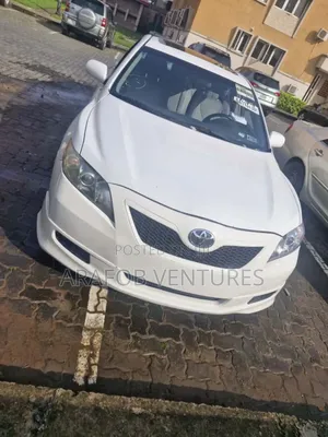 Toyota Camry SE 4dr Sedan (2.4L 4cyl 5A) 2009 White