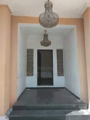 Luxury 5 Bedroom Fully Detached Duplex With Bq