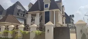 6bdrm Penthouse in Efab Metropolis, Gwarinpa for sale