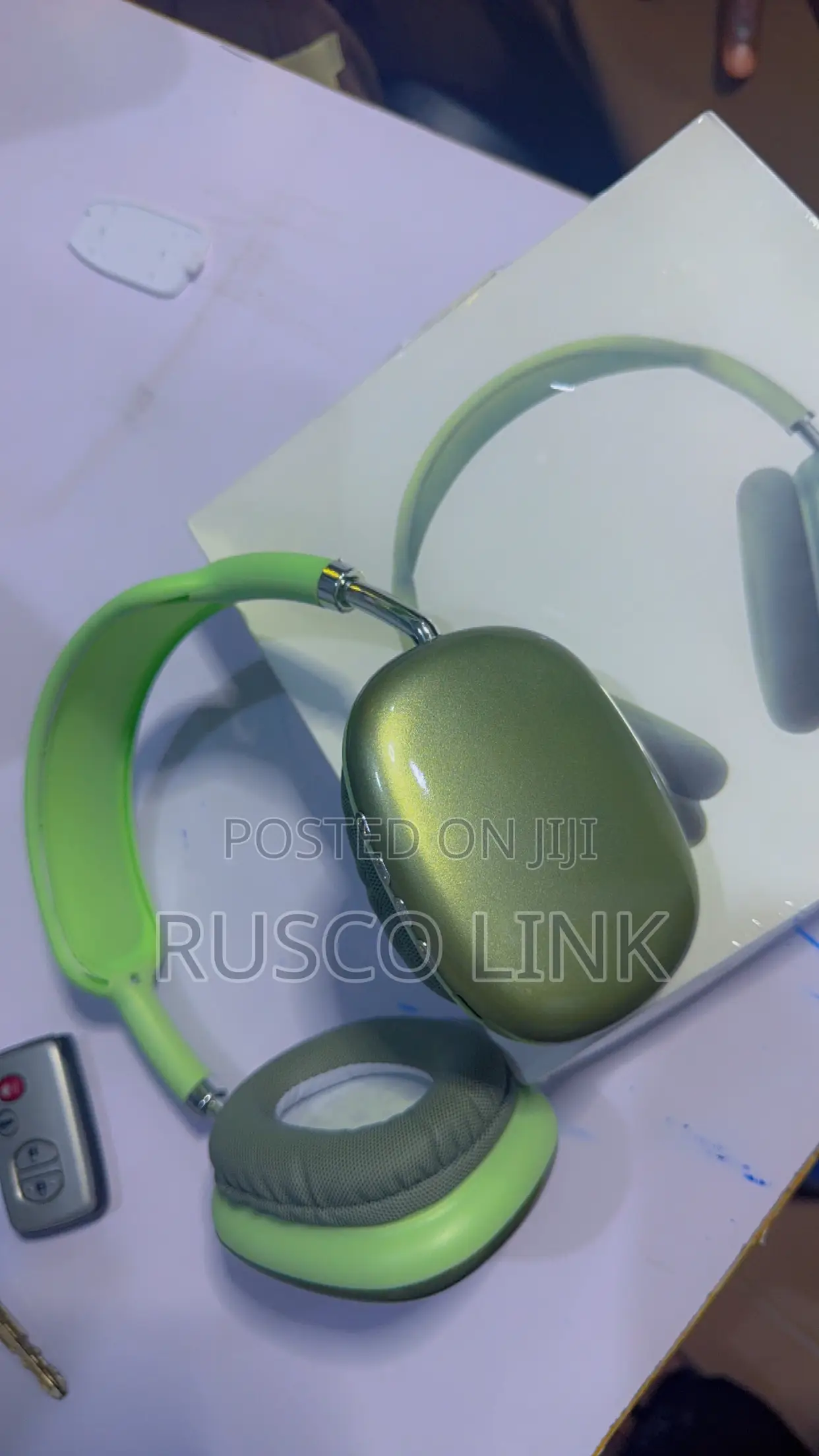 P9 Headset
