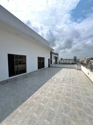4bdrm Penthouse in Oniru Victoria for rent