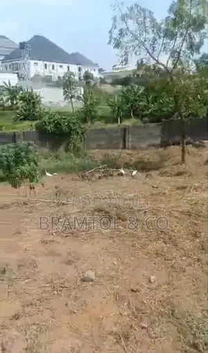 Residential 1600sqm Paper but More Than 2000sqm on Ground, Wuye Main