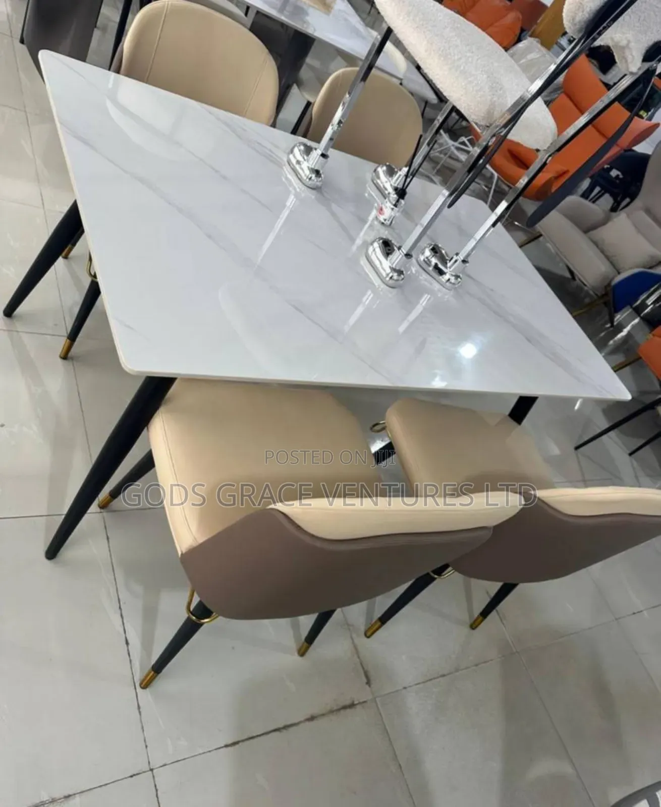 6 Seaters Dinning Table