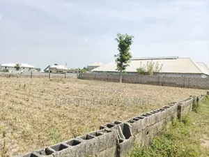 100 × 100 Land for Sale