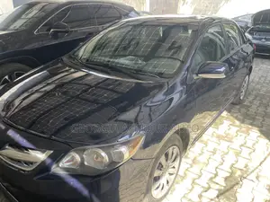 Toyota Corolla LE 4dr Sedan (1.8L 4cyl 4A) 2012 Blue