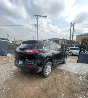 Jeep Cherokee Sport 4x4 2017 Black