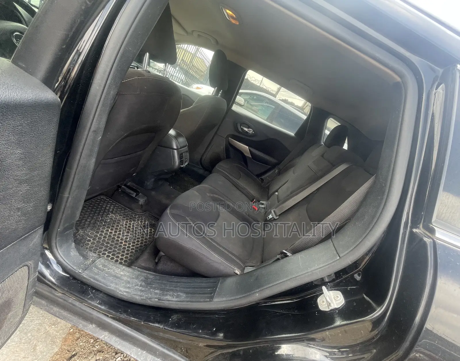 Jeep Cherokee Sport 4x4 2017 Black