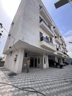 6bdrm House in Zone 1 / Wuse for sale