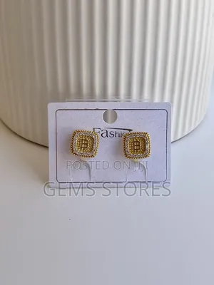 Elegant Unisex Geometric Clip Earrings - No Piercing Required!