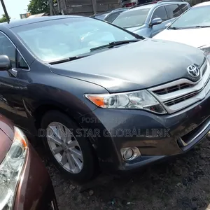 Toyota Venza AWD 2012 Gray