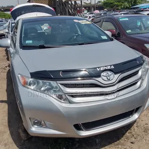 Toyota Venza V6 AWD 2011 Silver