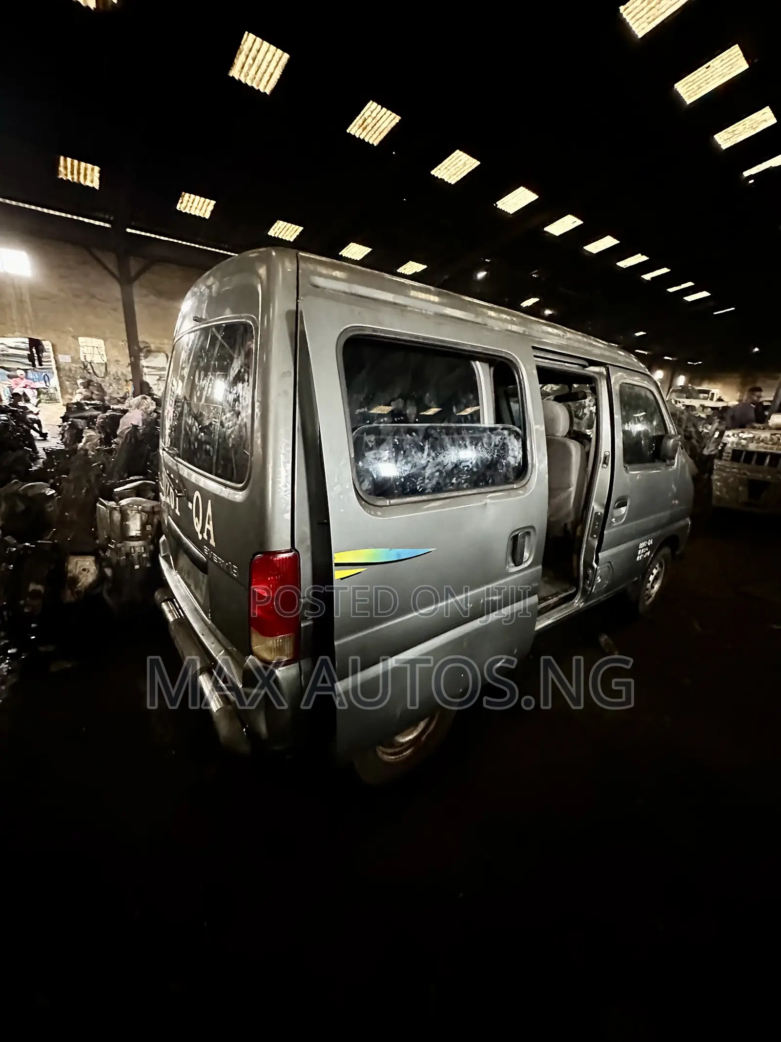 Suzuki Every 2010 Grey