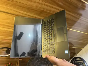 Laptop Dell Latitude E7470 8GB Intel Core i5 SSD 256GB