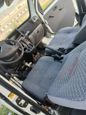 Daihatsu Hijet 2010 White