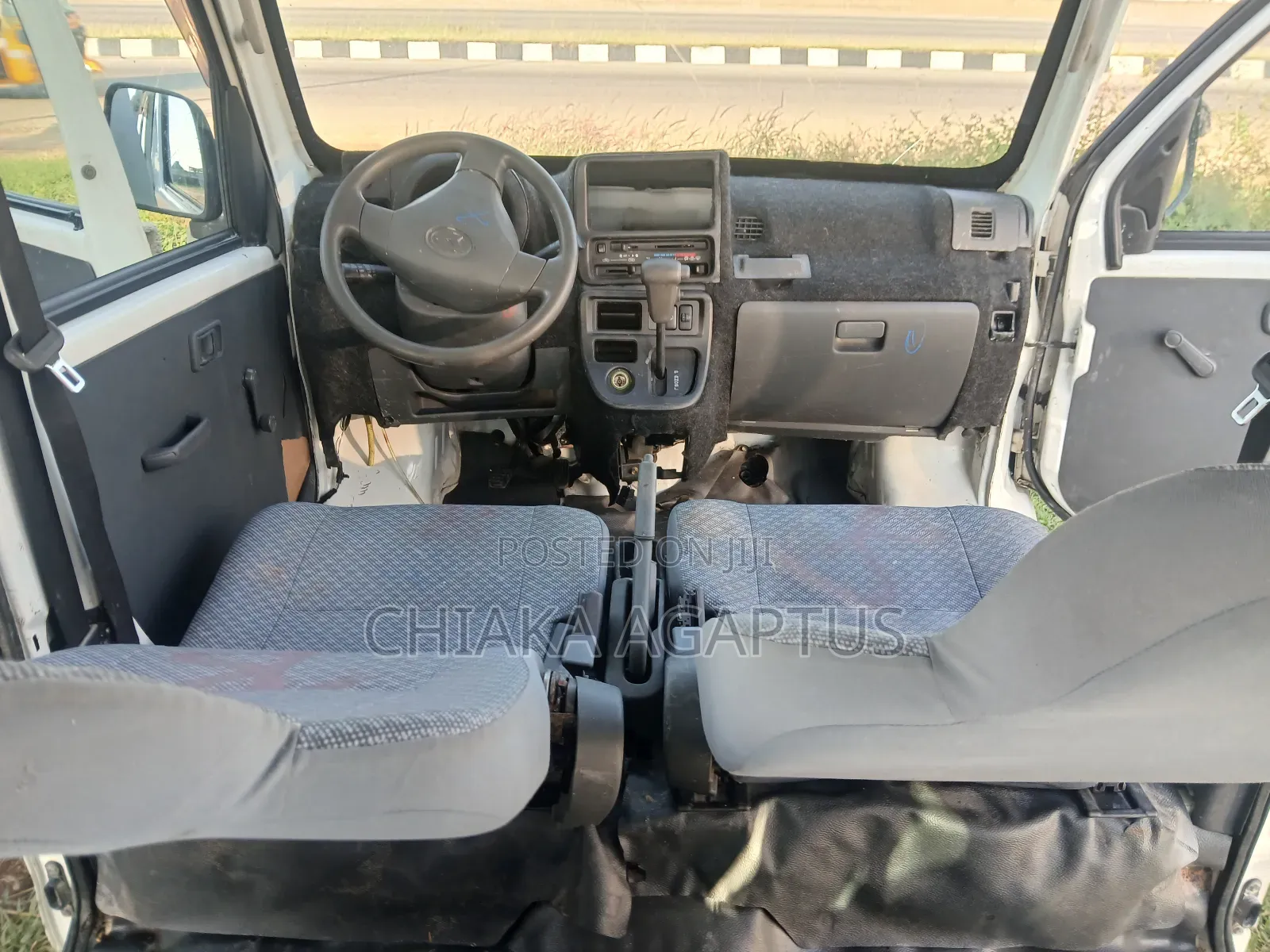 Daihatsu Hijet 2010 White