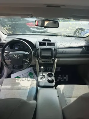 Toyota Camry LE 4dr Sedan (2.5L 4cyl 6A) 2013 Gray
