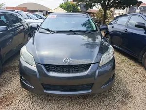 Toyota Matrix S Hatchback FWD (2.4L 4cyl 5A) 2010 Gray