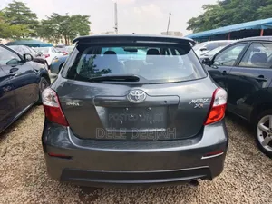 Toyota Matrix S Hatchback FWD (2.4L 4cyl 5A) 2010 Gray