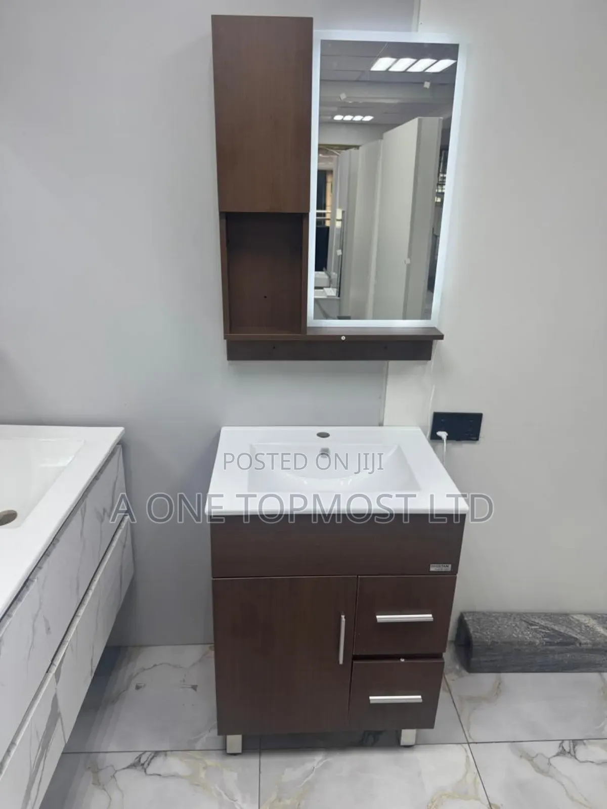 Cabinet Basin
