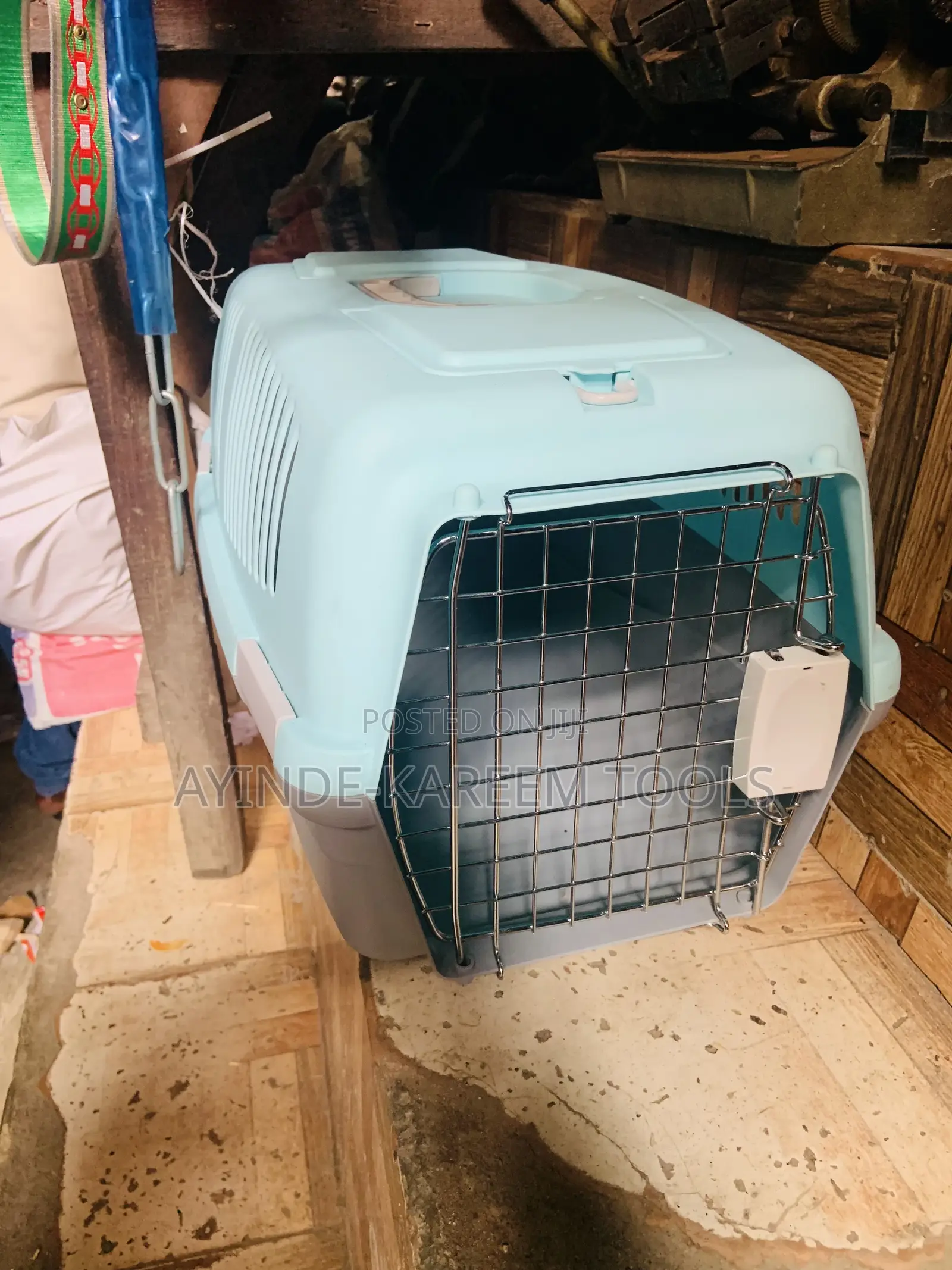 Plastic Pet Carrier Size 2”