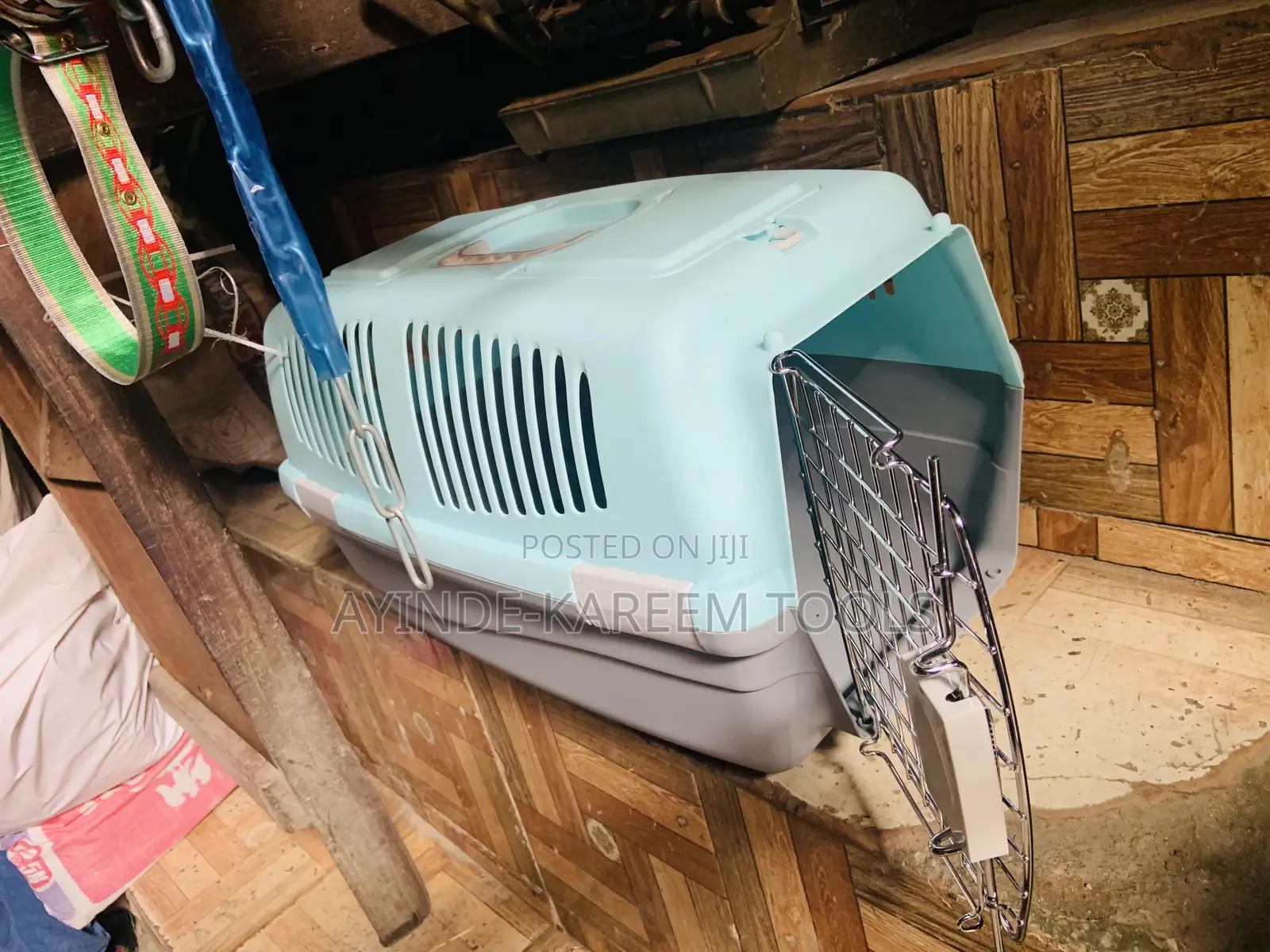 Plastic Pet Carrier Size 2”