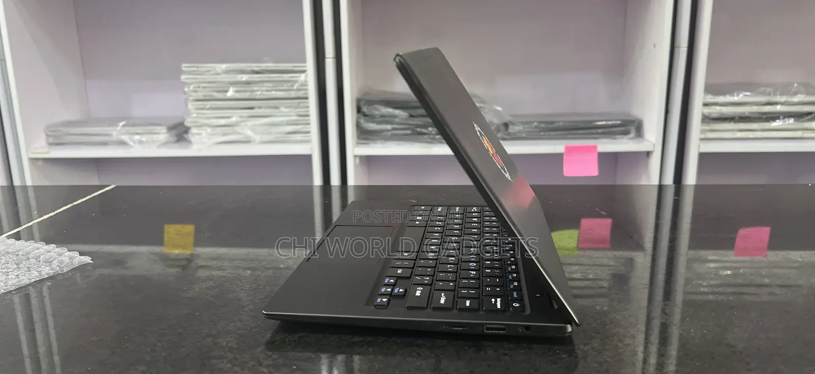 Laptop 4GB Intel Celeron HDD+SSD 128GB