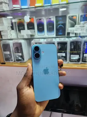Apple iPhone 16 128 GB Green
