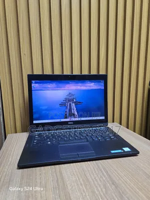 Laptop Dell Latitude 12 5289 16GB Intel Core i7 SSD 256GB