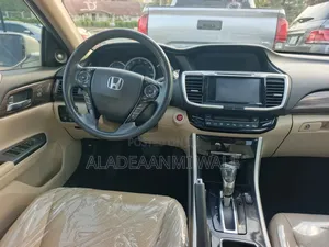 Honda Accord EX-L 4dr Sedan FWD (2.4L 4cyl 2A) 2016 Gold