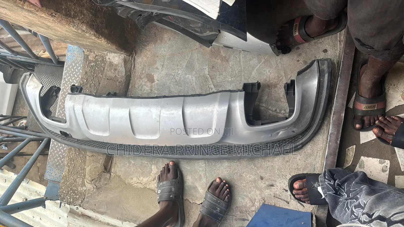 Complete Back Bumper Down Chrome for Gla250