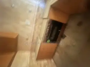 2bdrm Block of Flats in Private, Apo District for rent
