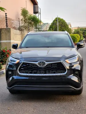 Toyota Highlander 2022 Black