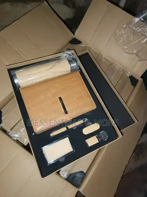 Bamboo Gift Set With Key Chain.