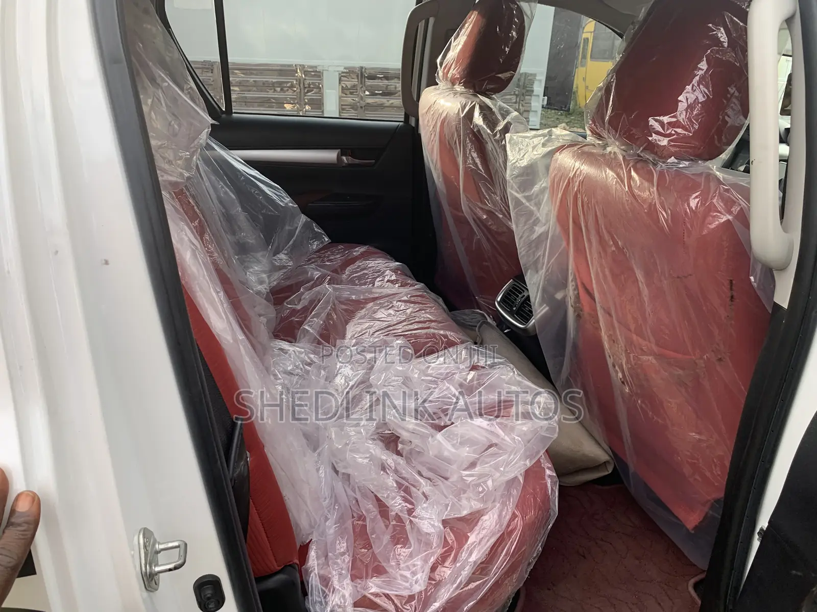 Toyota Hilux SR5 4x4 2019 White