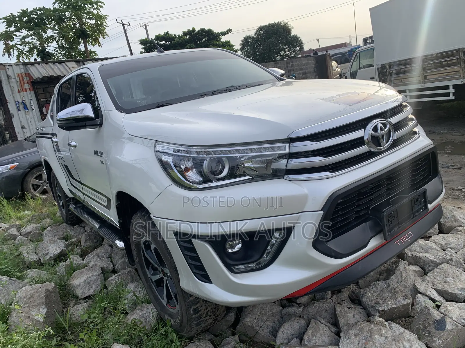 Toyota Hilux SR5 4x4 2019 White