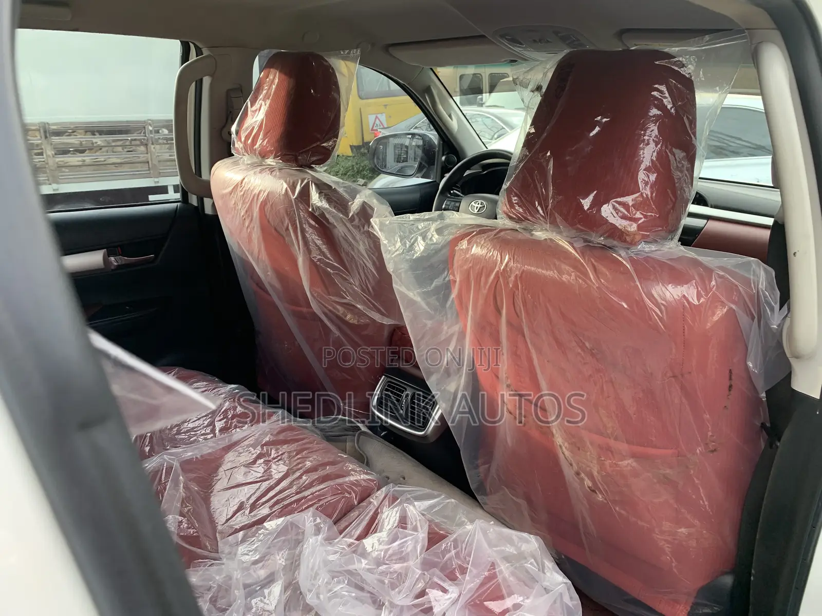 Toyota Hilux SR5 4x4 2019 White