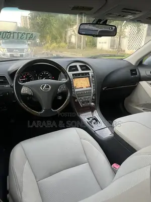 Lexus ES 350 2011 Silver