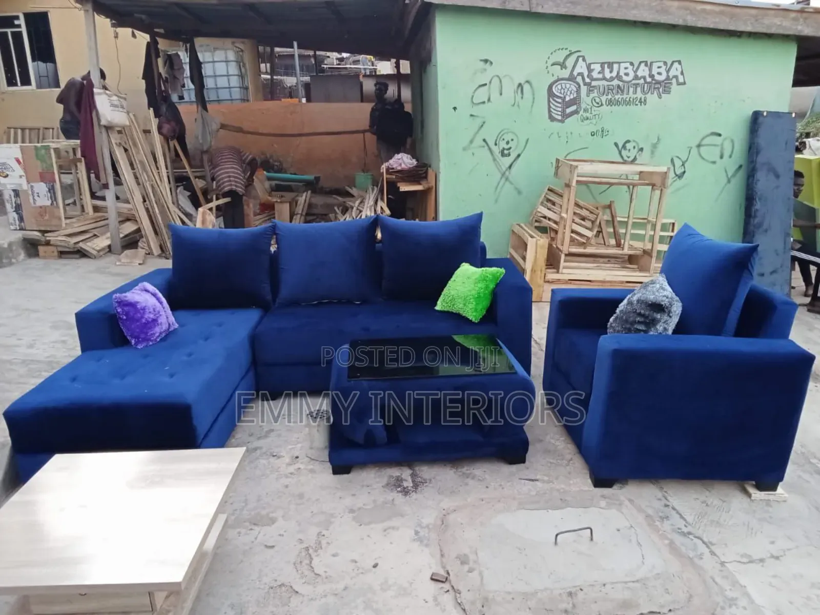 Quality Living Room L Shaped Fabric Sofa With Center Table